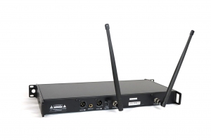 RFIntell QL7R/T1-B 720,500-754,000 МГц 2-канальная радиосистема с 2-мя ручными микрофонами в Омской области